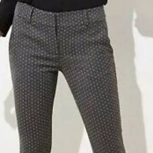 Marissa Skinny Fitted Ankle length cropped dress Pants from LOFT. Size 6